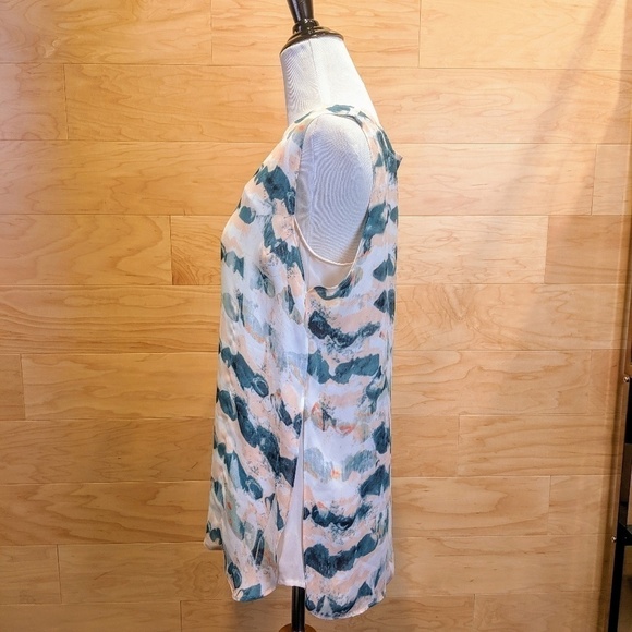 CABI Bundle Of 2 Sleevess Blouses Size Small - Tie Dye And Green - Picture 4 of 6